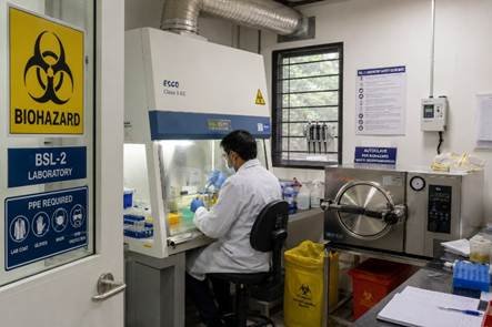 BSL-2 biosafety cabinet showing biosafety levels laboratory setup in a Bangalore microbiology lab